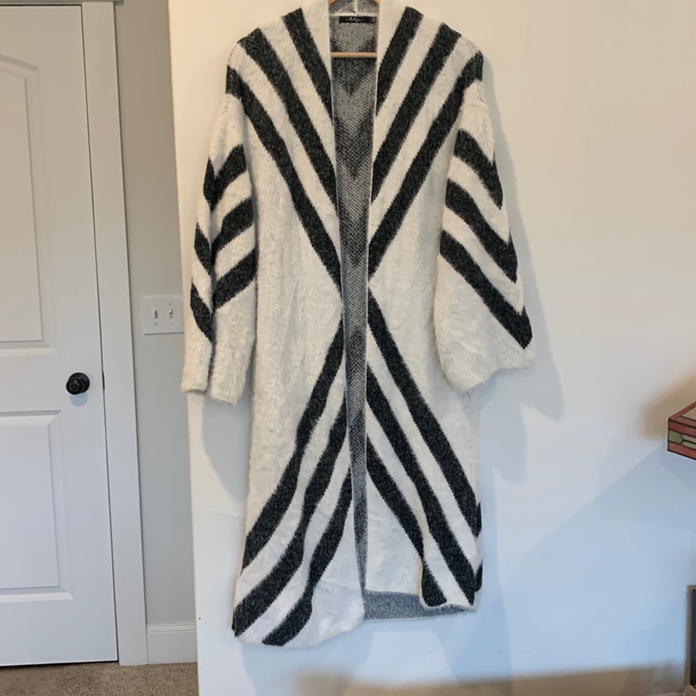 BKE boutique cardigan